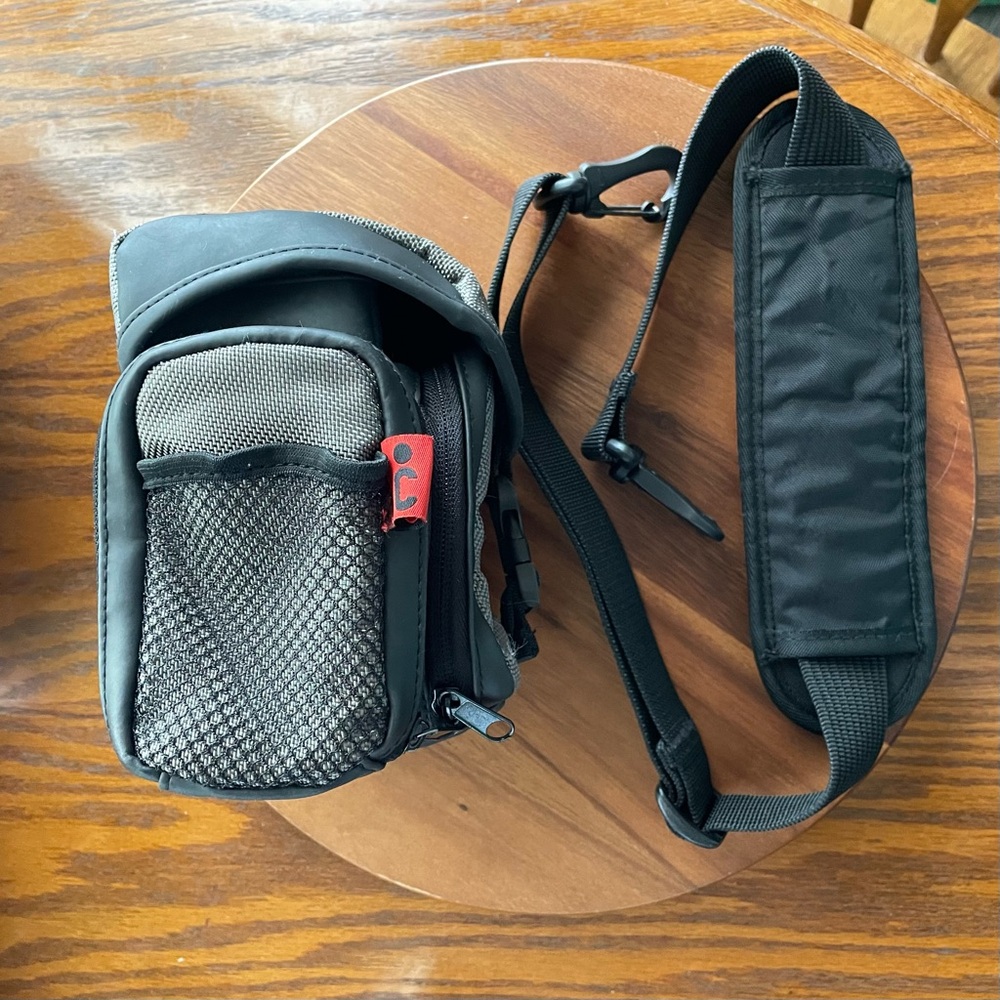 *EUC* Icon Camera Case/Bag w/Multi Compartments & Pockets - Black/Gray - 8” x 8"